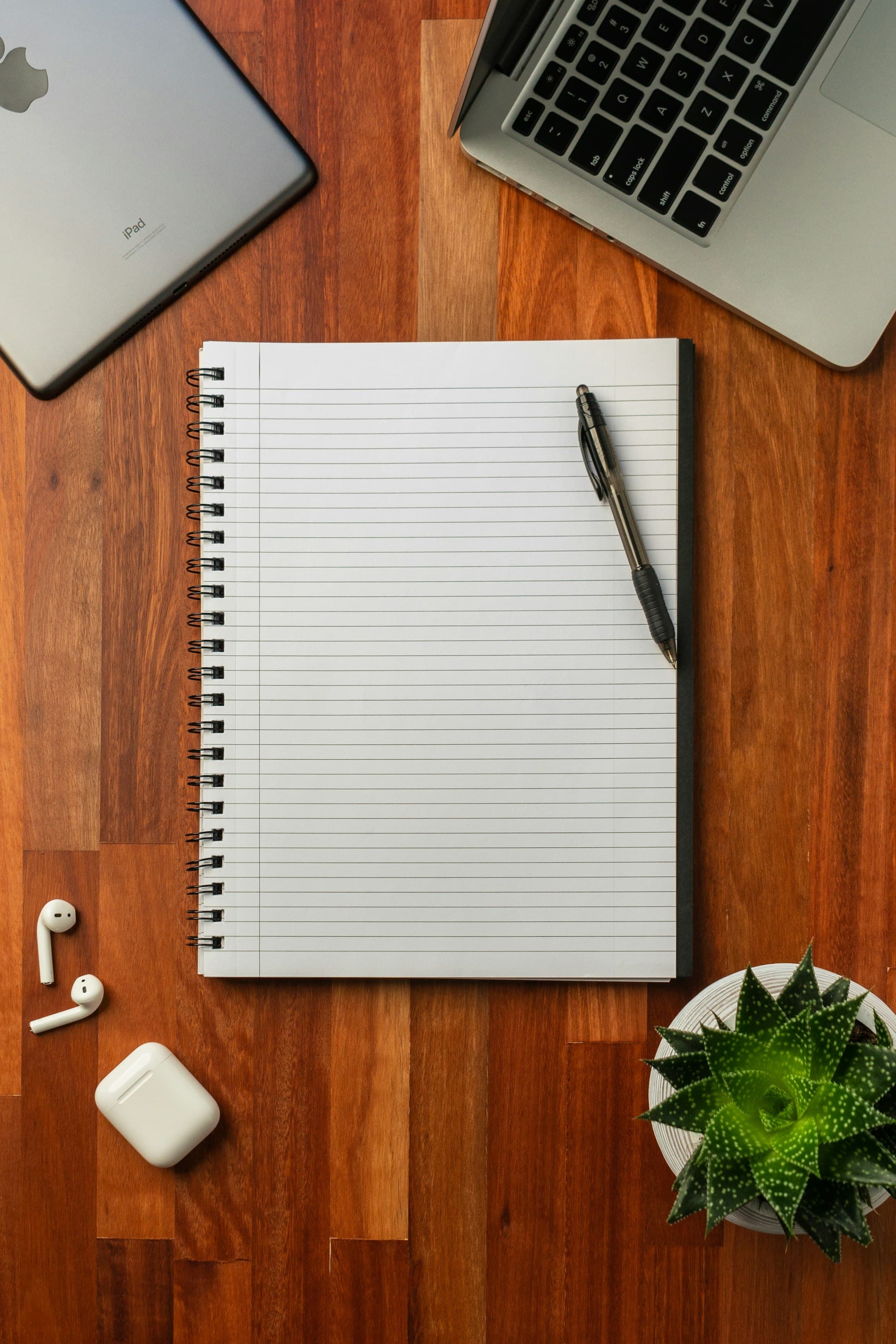 What to share with a UX designer before the kickoff call: a founder's prep checklist hero